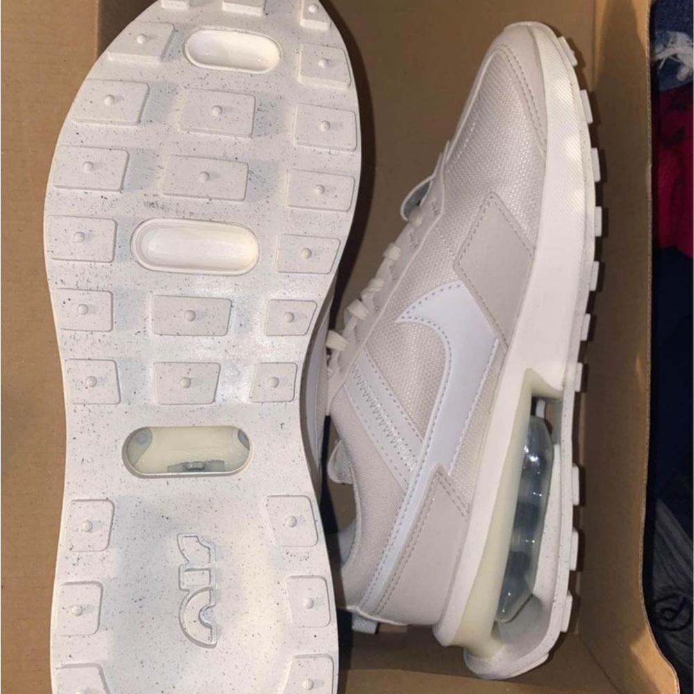 Size 7 woman